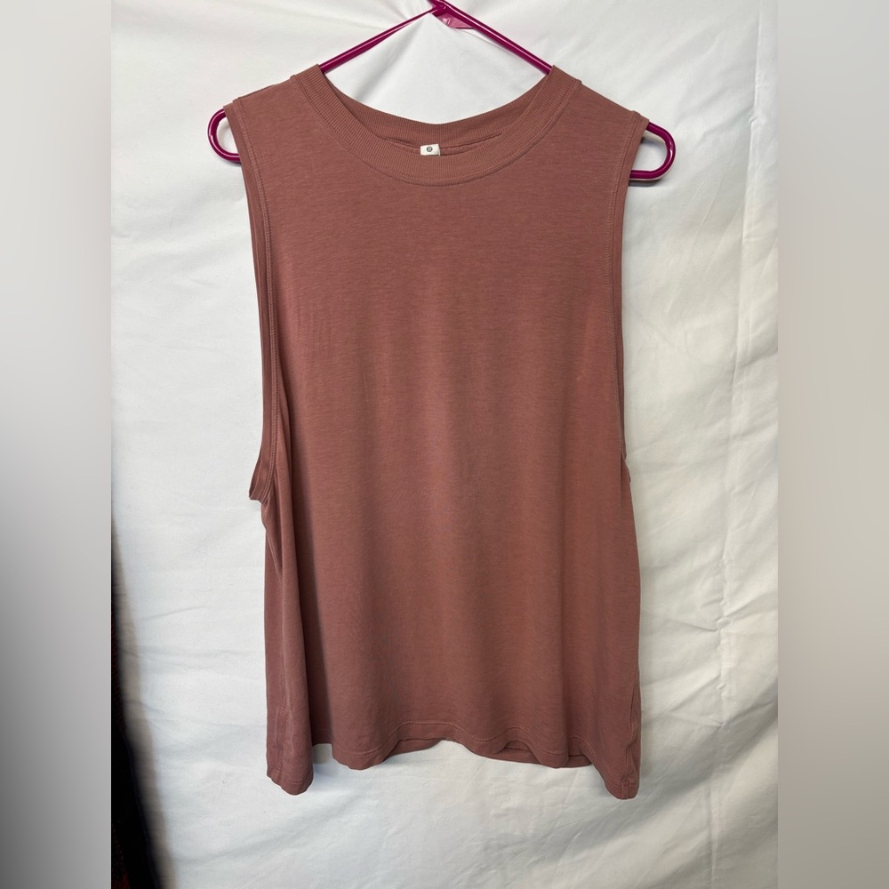Women’s size 6 Sleeveless lululemon Top